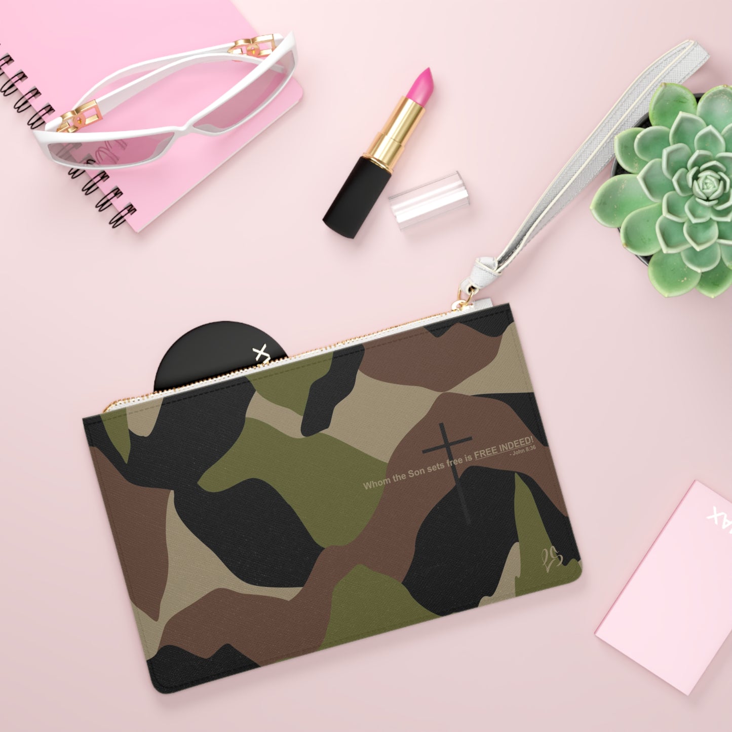 John 8:36 CAMO Clutch Bag